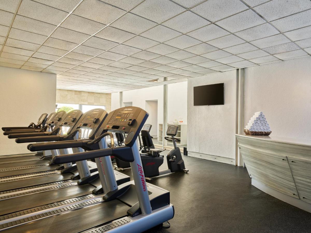 Fiesta Americana Reforma Μεξικό Εξωτερικό φωτογραφία The gym at the hotel