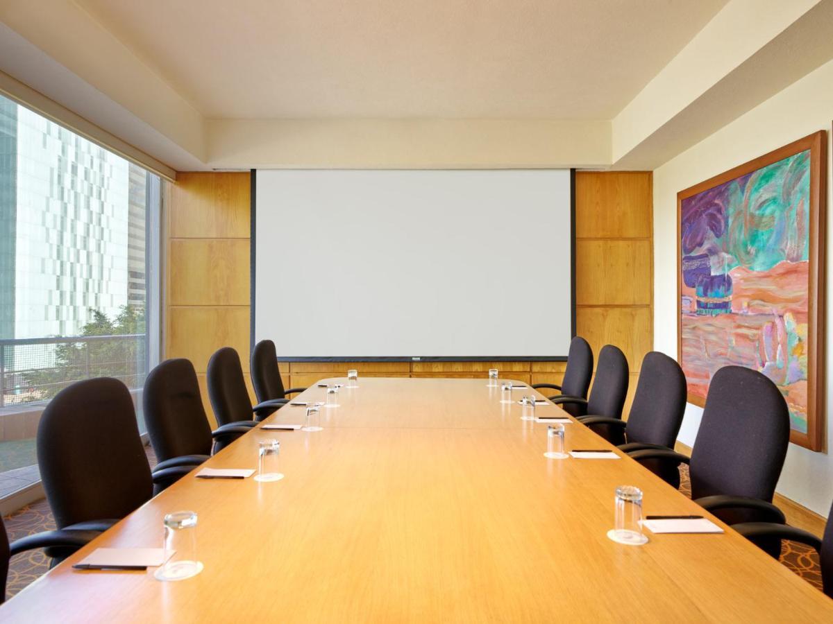 Fiesta Americana Reforma Μεξικό Εξωτερικό φωτογραφία A boardroom at a hotel