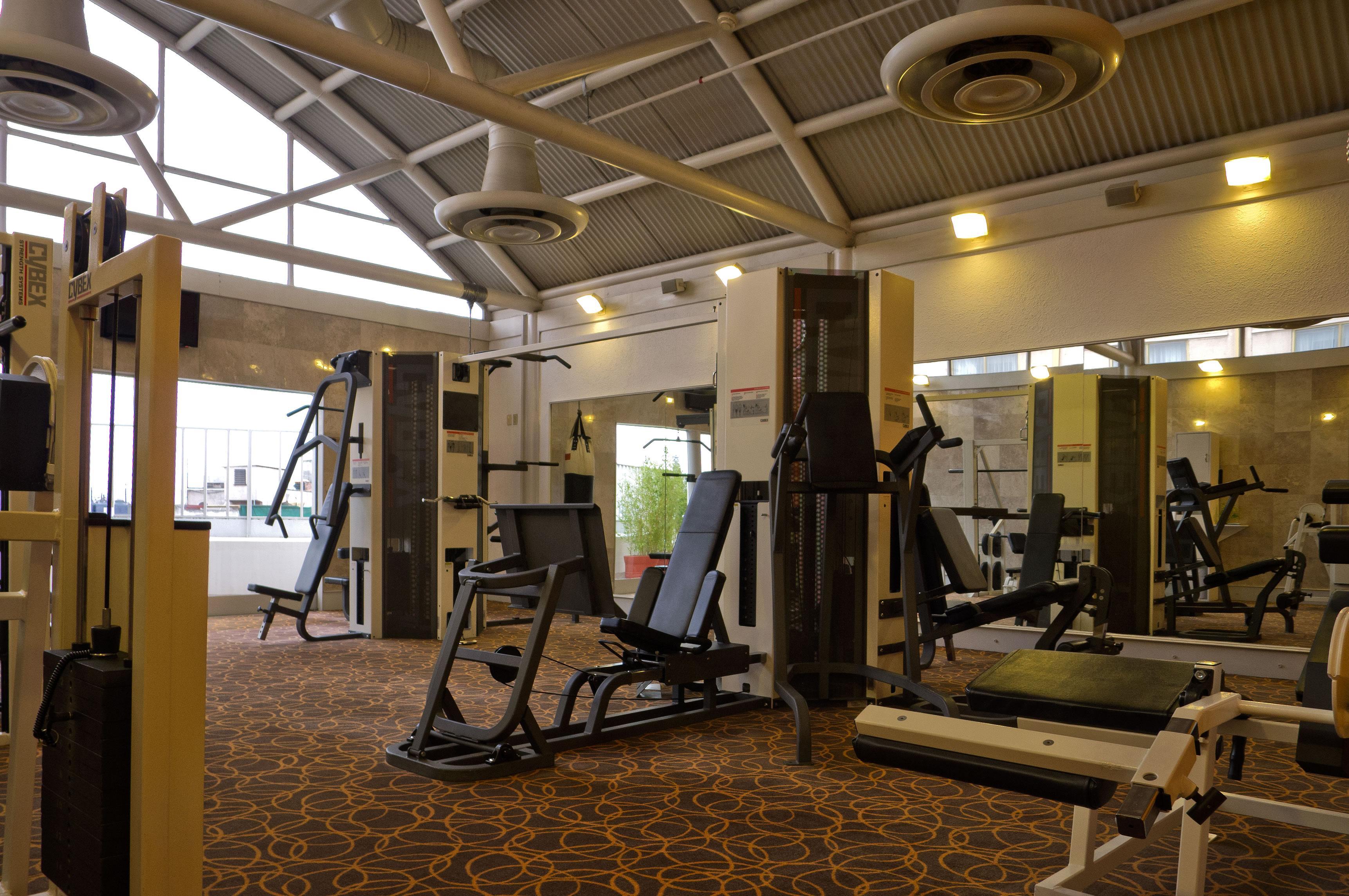 Fiesta Americana Reforma Μεξικό Εξωτερικό φωτογραφία The gym at the hotel